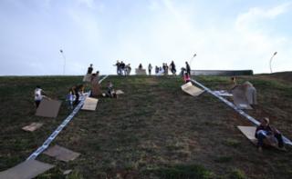 Escorrega no Gramado - Gramado do Congresso.