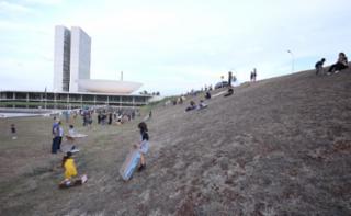 Escorrega no Gramado - Gramado do Congresso.