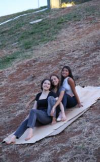 Escorrega no Gramado - Gramado do Congresso. Paarticipantes, Micaele Dantas, Maria Eduarda Rocha e Laura Moreira