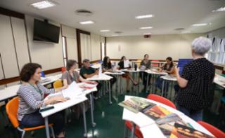 Oficina de Caixinhas.