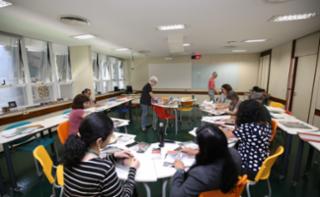 Oficina de Caixinhas.