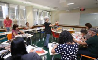 Oficina de Caixinhas.