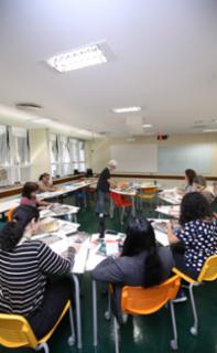 Oficina de Caixinhas.