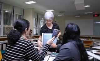 Oficina de Caixinhas.