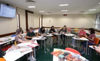 Oficina de Caixinhas.