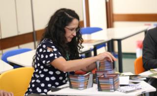 Oficina de Caixinhas. Servidora, Silvia Souto.