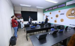 Visita à ONG “Programando o Futuro”, parceira responsável por receber os computadores descartados.