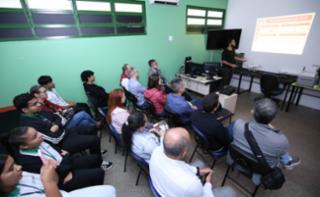 Visita à ONG “Programando o Futuro”, parceira responsável por receber os computadores descartados.