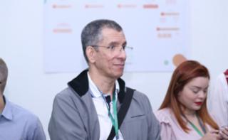 Visita à ONG “Programando o Futuro”, parceira responsável por receber os computadores descartados. Servidor, Renan Vargas Guimarães