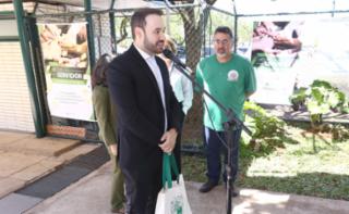 Inauguração da "EcoFeira - Orgânicos na Câmara". Estacionamento do Anexo IV. Diretor-Geral da Câmara dos Deputados, Guilherme Barbosa Brandão.