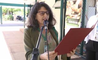 Inauguração da "EcoFeira - Orgânicos na Câmara". Estacionamento do Anexo IV. Servidora, Raquel Henkin