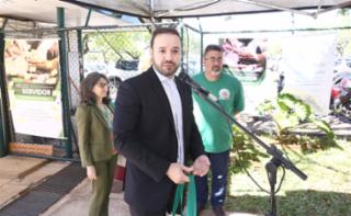 Inauguração da "EcoFeira - Orgânicos na Câmara". Estacionamento do Anexo IV. Diretor-Geral da Câmara dos Deputados, Guilherme Barbosa Brandão.