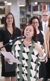 Sarau. Servidora aposentada do departamento de taquigrafia, Noélia Ribeiro.