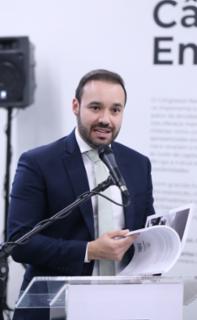 Cerimônia de Premiação do Concurso “Luz, Câmara, Emoção” e Lançamento de Fotolivro de mesmo título. Diretor-Geral da Câmara dos Deputados, Guilherme Barbosa Brandão.