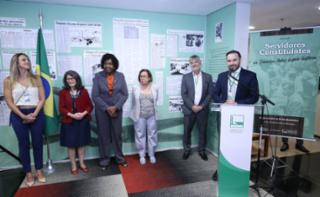 Abertura da Exposição Servidores Constituintes. Diretor-Geral da Câmara dos Deputados, Guilherme Barbosa Brandão.