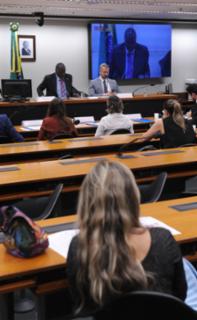 Audiência Pública - Panorama das favelas do Brasil e os desafios para o desenvolvimento da sua população. Dep. Helio Lopes (PL - RJ). Diretor da Consultoria Legislativa e Secretário Executivo do Cedes - Câmara dos Deputados, Aurélio Guimarães Palos