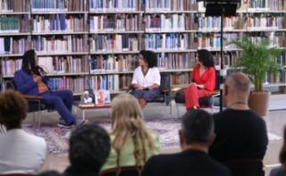 Bate-papo com o autor do livro “Toda Fúria”. Autor, Tom Farias. Apresentadora, Maira Brito e Apresentadora, Lara Haje.