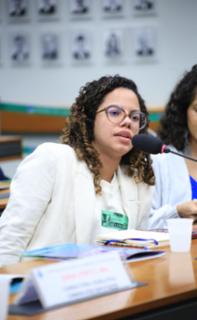 Audiência Pública - Juventude, Educação e Cidadania: caminhos para a participação social. Secretária Nacional de Juventude - Secretaria-Geral da Presidência da República, Vitória Genuino de Morais Silva.