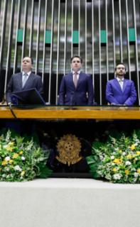 Entrega do Prêmio Mérito Legislativo. Dep. Elmar Nascimento (UNIÃO-BA). Presidente da Câmara dos Deputados, Hugo Motta (REPUBLICANOS - PB). Dep. Lula da Fonte (PP - PE)