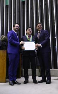 Entrega do Prêmio Mérito Legislativo. Dep. Lula da Fonte (PP - PE). Desembargador do TRF-5ª Região, Francisco Roberto Machado. Presidente da Câmara dos Deputados, Hugo Motta (REPUBLICANOS - PB).