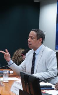 Discussão e votação do Parecer do Relator. Dep. Orlando Silva (PCDOB-SP)