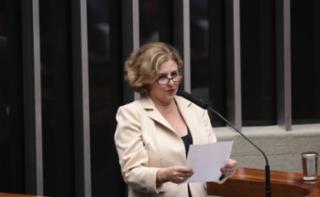 Homenagem aos 45 anos do curso de graduação em Odontologia da UnB. Participante, Érica Negrini.