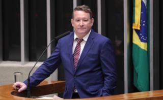 Homenagem aos 45 anos do curso de graduação em Odontologia da UnB. Particpante, Andre Luis Vieira Corterz.