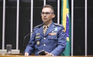 Homenagem aos 279 anos do município de Luziânia – GO. Comandante da Unidade do Corpo de Bombeiros Militares de Luziânia – GO, Major Nascimento.
