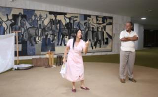 Visita ao Congresso Nacional com apresentação da edição especial do “Visite Encena”. Representando Ana Candanga, Tatiana Sá. Representando Antônio Candango, Daniel Landim.