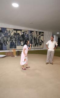 Visita ao Congresso Nacional com apresentação da edição especial do “Visite Encena”. Representando Ana Candanga, Tatiana Sá. Representando Antônio Candango, Daniel Landim.
