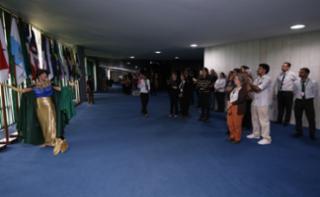 Visita ao Congresso Nacional com apresentação da edição especial do “Visite Encena”. Representando a Federação, Clara Camarano.