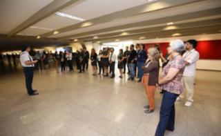 Visita ao Congresso Nacional com apresentação da edição especial do “Visite Encena”.  Representando Athos Bulcão, Antônio Paulo.