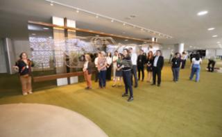 Visita ao Congresso Nacional com apresentação da edição especial do “Visite Encena”.