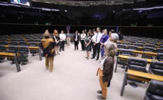 Visita ao Congresso Nacional com apresentação da edição especial do “Visite Encena”.