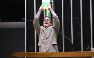 Visita ao Congresso Nacional com apresentação da edição especial do “Visite Encena”. Representando Ulisses Guimarães, Lucas Amado.