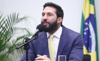 Foto oficial para os empossados. Secretário-Geral da Mesa, Lucas Ribeiro Almeida Júnior.