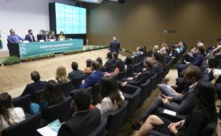 Foto oficial para os empossados.