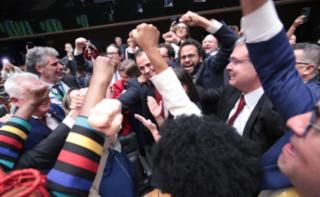 Discussão e votação de propostas legislativas. Dep. Glauber Braga (PSOL-RJ)