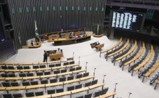 Discussão e votação de propostas legislativas.