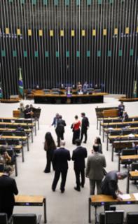 Discussão e votação de propostas legislativas.  Presidente da Câmara dos Deputados, Hugo Motta (REPUBLICANOS - PB). Secretário-Geral da Mesa, Lucas Ribeiro Almeida Júnior.