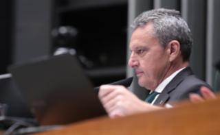 Discussão e votação de propostas legislativas. Dep. Charles Fernandes (PSD-BA)