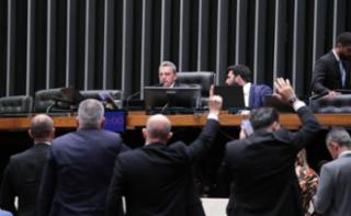 Discussão e votação de propostas legislativas. Dep. Charles Fernandes (PSD-BA)