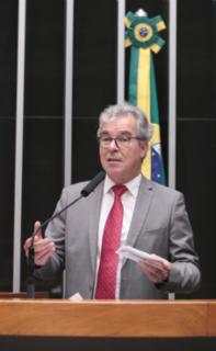 Homenagem aos 21 anos de fundação da Associação Brasileira de Rochas Naturais (Centrorochas) e aos 52 anos do Sindicato da Indústria de Rochas Ornamentais, Cal e Calcários do Espírito Santo (Sindirochas). 	Presidente da ApexBrasil, Jorge Viana.