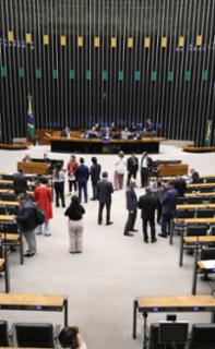 Sessão para a votação de propostas legislativas.