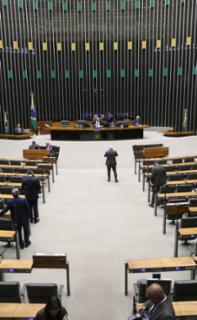 Discussão e votação de propostas legislativas.