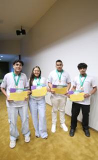 Cerimônia de encerramento de contrato e homenagem a Jovens Aprendizes. Pró adolescentes, Luis Henrique, Ester Moraes, Vitor Hugo e Jesus Orlando