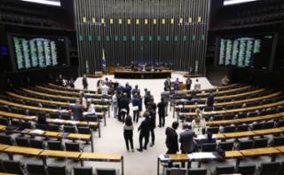Discussão e votação de propostas legislativas.