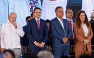 Cerimônia de 113 Inaugurações Simultâneas em Instituições de Ensino e Celebração das Escolas Conectadas. Presidente da República do Brasil, Luis Inácio Lula da Silva, Presidente da Câmara dos Deputados, Hugo Motta (REPUBLICANOS - PB), Ministro da Casa Civil do Brasil, Rui Costa e a Ministra da Gestão e da Inovação em Serviços Públicos do Brasil, Esther Dweck