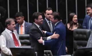 Discussão e votação de propostas legislativas. Dep. Odair Cunha (PT-MG) e Presidente da Câmara dos Deputados, Hugo Motta (REPUBLICANOS - PB)