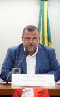 Audiência Pública - Dia Nacional de Luta Pela Reforma Agrária. Participante, César Fernando Schiavon